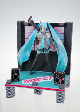 SEGA x PIAPRO Collaboration seems awesome! =D